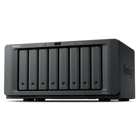 SYNOLOGY NAS TOWER 8X SATA, 2X NVME, RYZEN V1500B, 8GB ECC, PCIE, MAX 40 CAM, 2 LICENZE,